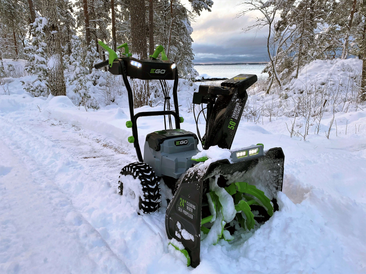 EGO snöslunga SNT2400 2 x batterier & 2 x snabbladdare EGO snöslunga SNT2400 2 x batterier & 2 x snabbladdare